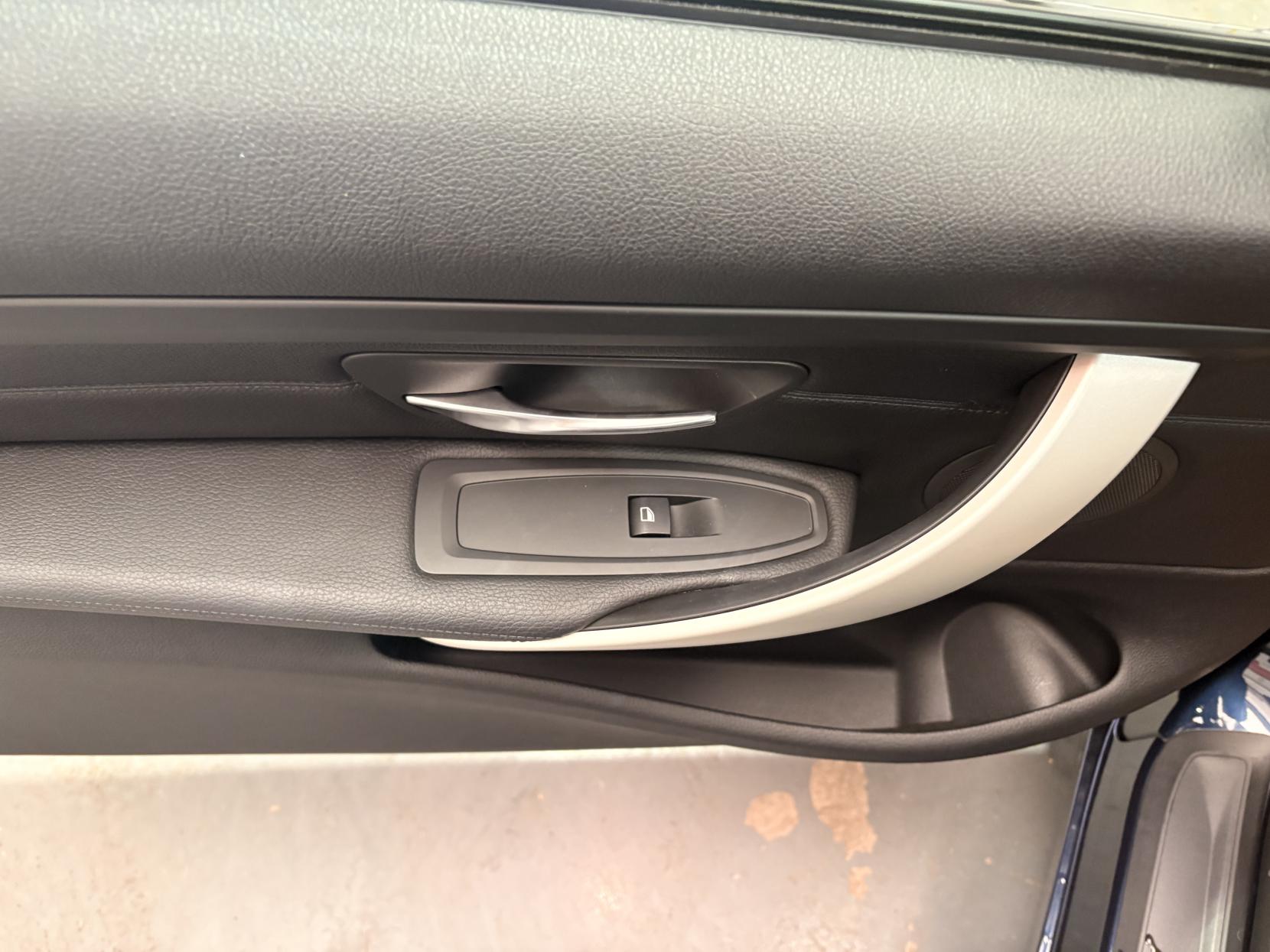 Vehicle Image 29