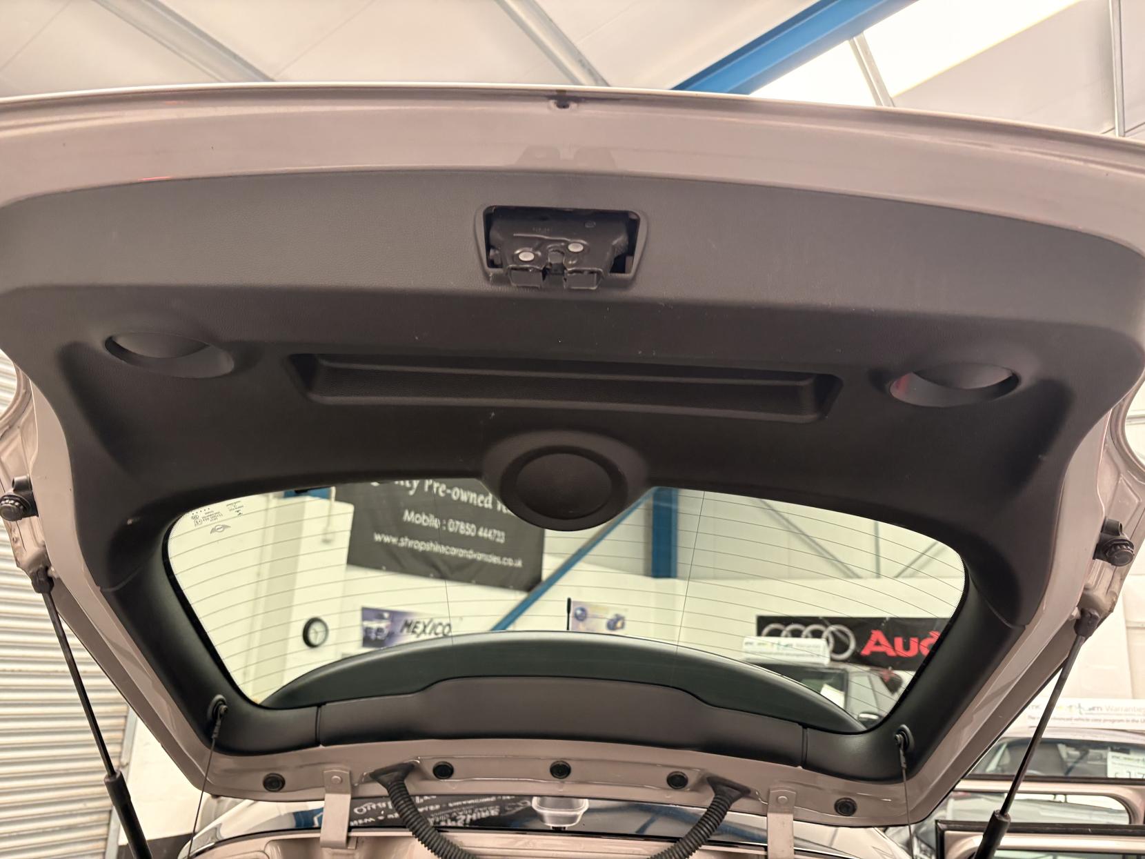Vehicle Image 36