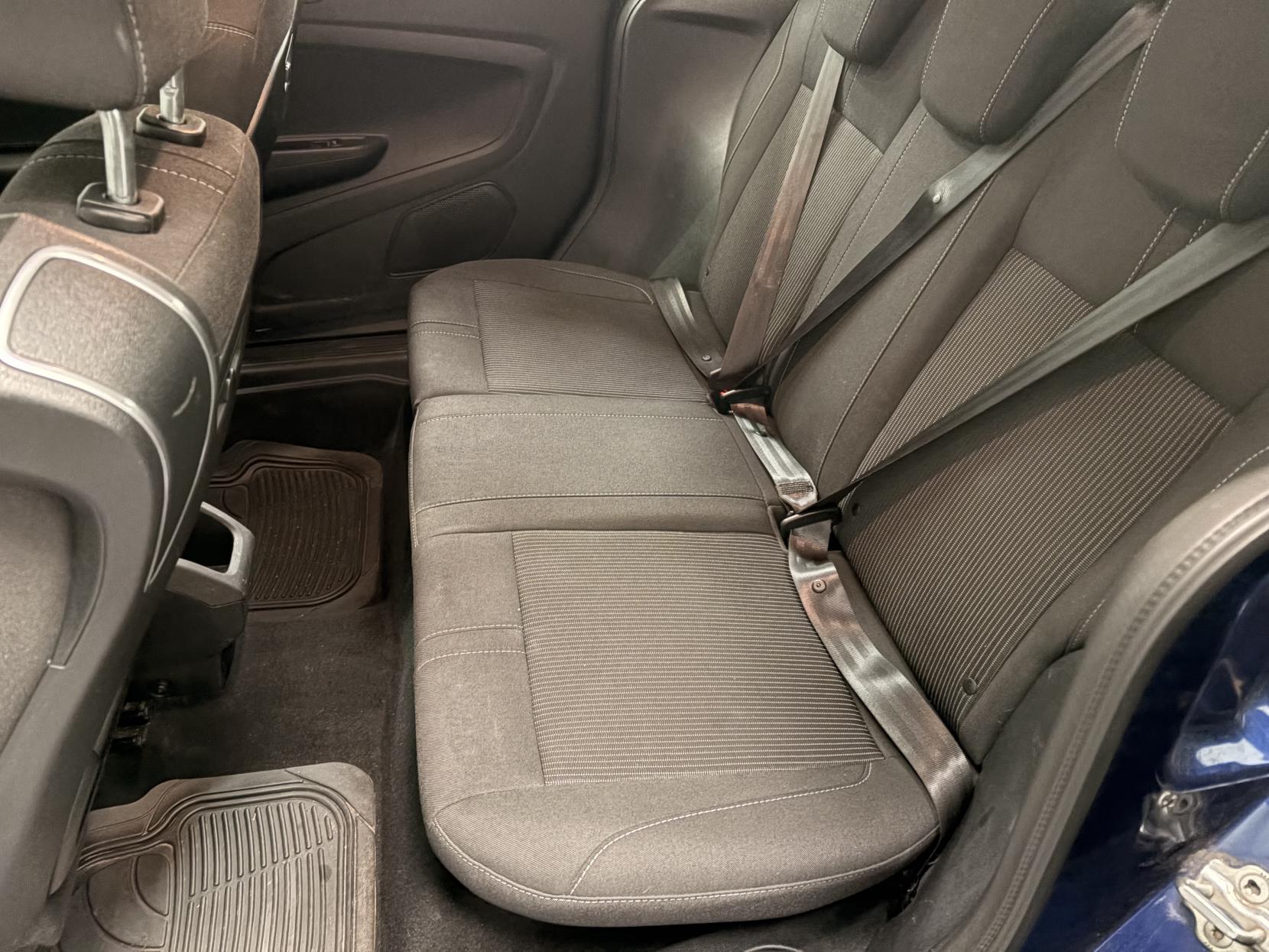Vehicle Image 21