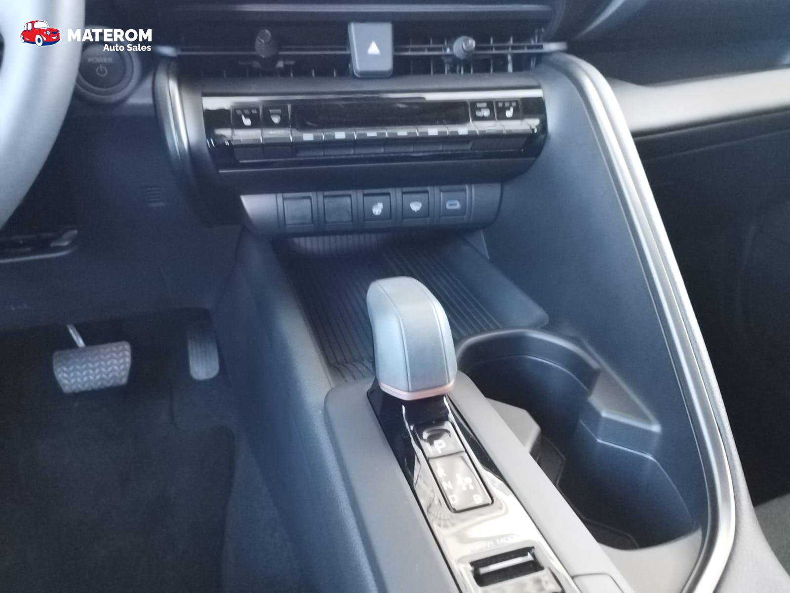 Toyota C-HR 2.0   197 hp New C-hr 2.0 full hybrid 