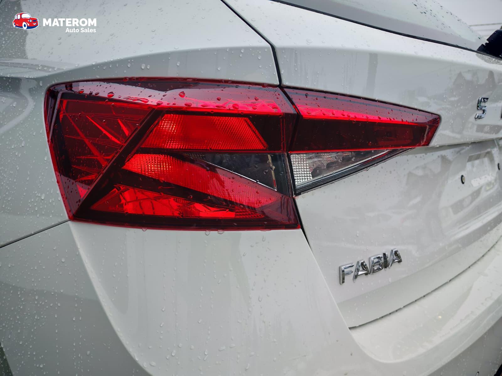 Skoda Fabia 1.0 Essence Fabia IV