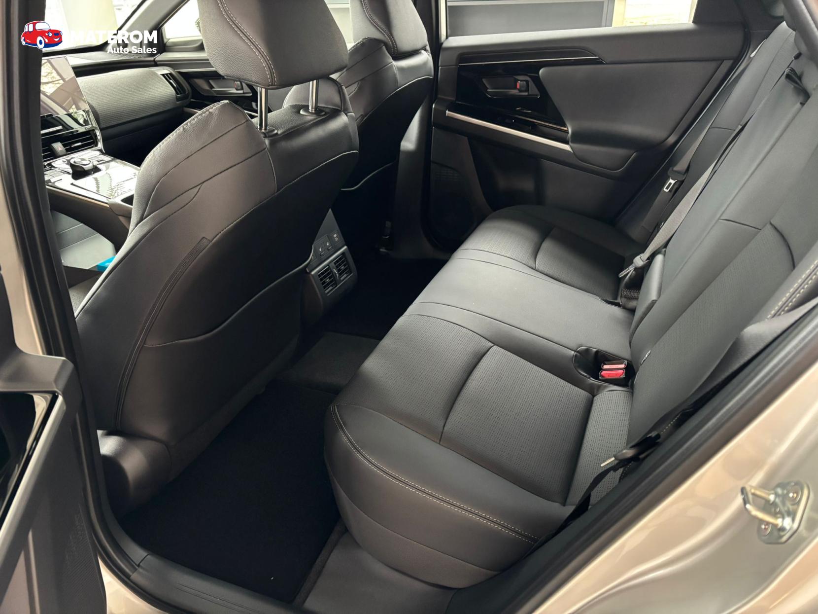 Toyota bB BZ4X LUXURY SOLAR EDITION