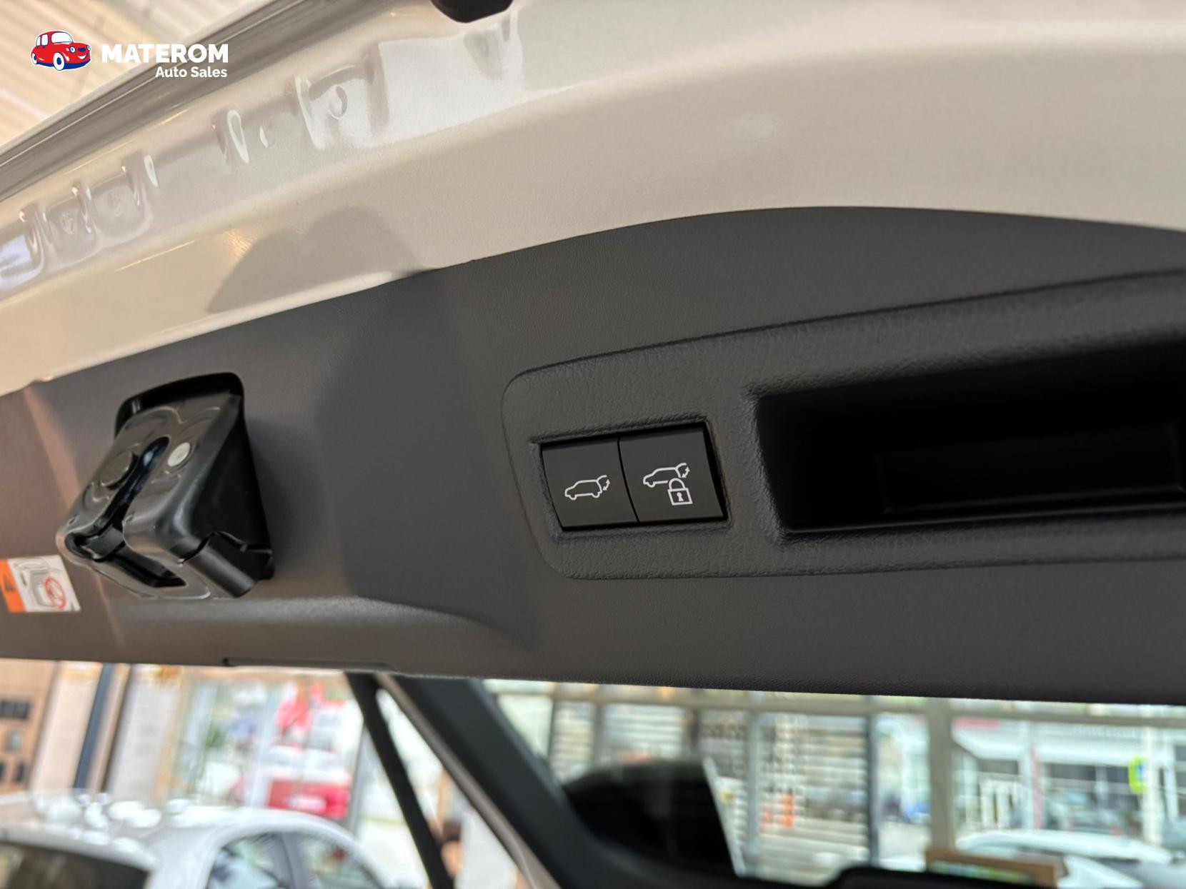 Toyota bB BZ4X LUXURY SOLAR EDITION