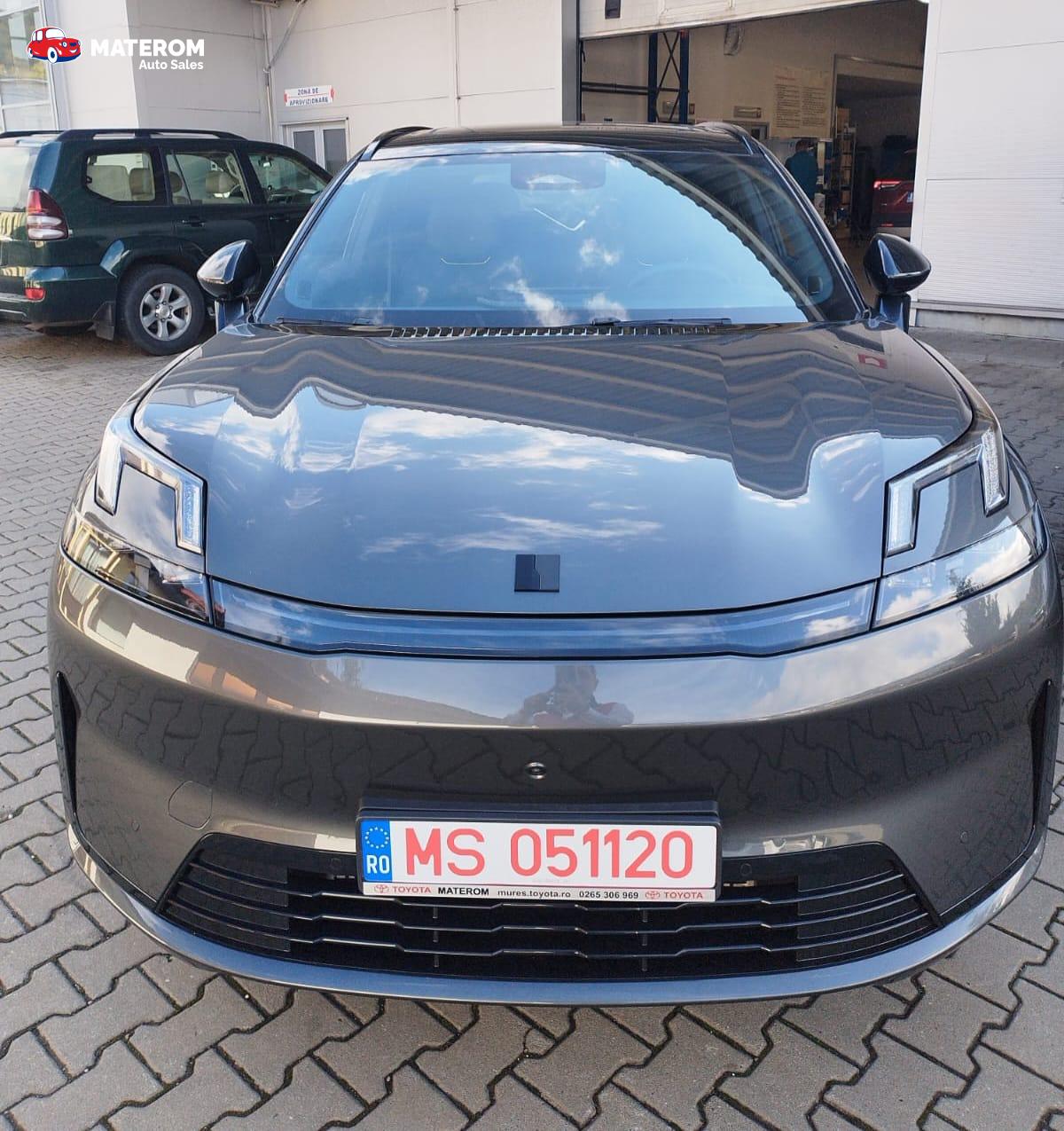 Lynk&Co  08  plug-in hybrid  L6TDX20F9SE000504