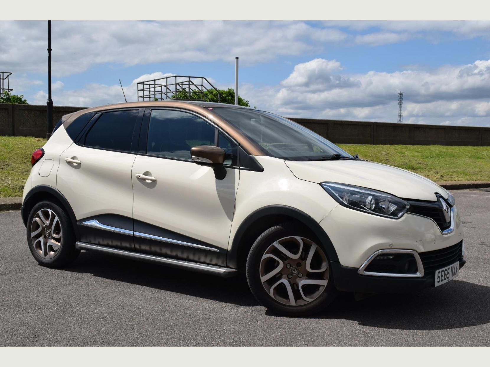 Renault Captur ICONIC NAV DCI