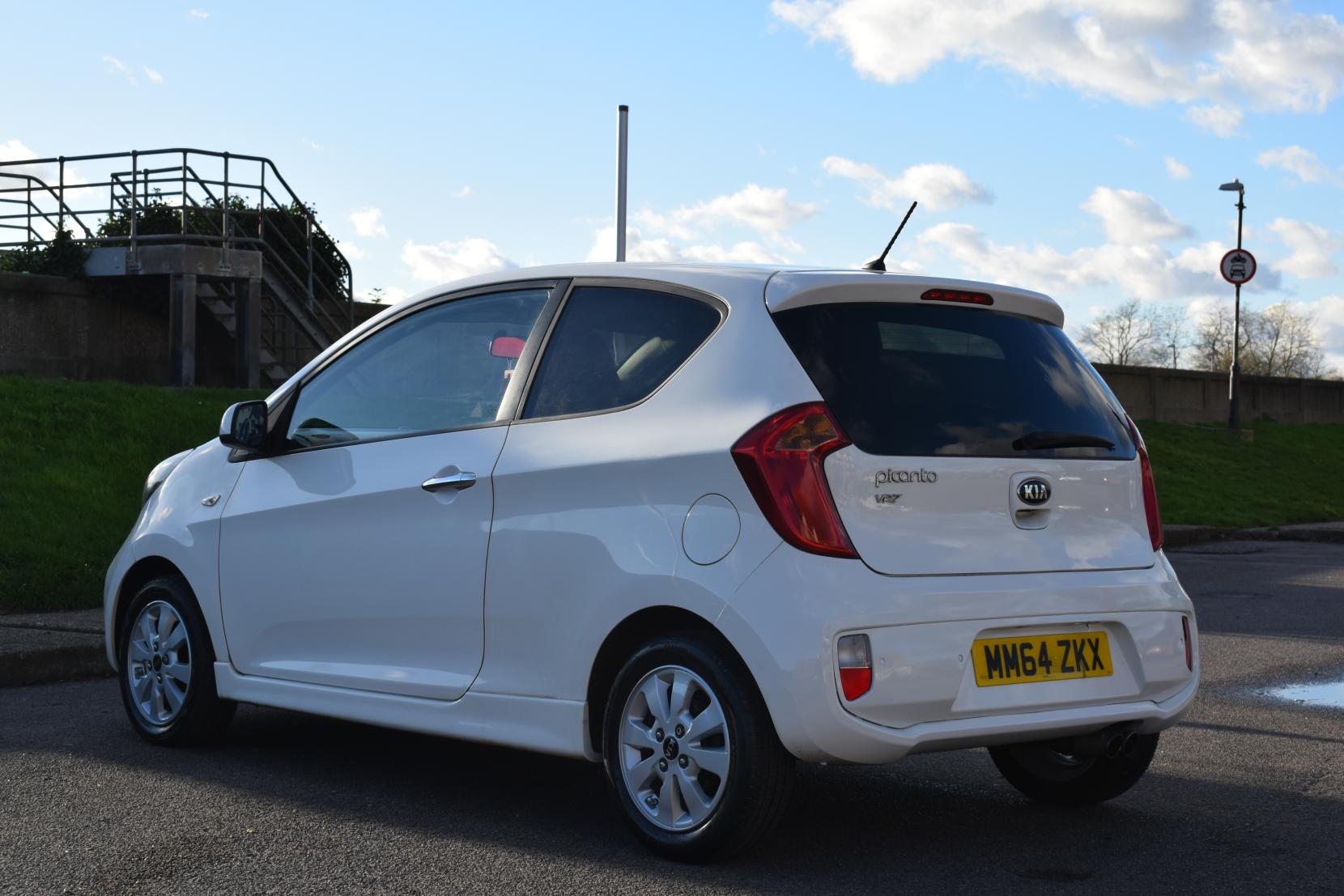 Kia Picanto 1.0 VR7 Hatchback 3dr Petrol Manual Euro 5 (68 bhp)