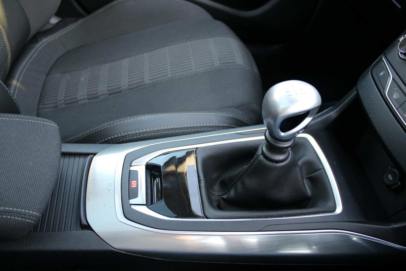 Peugeot 308 1.2 PureTech GPF Allure Hatchback 5dr Petrol Manual Euro 6 (s/s) (130 ps)