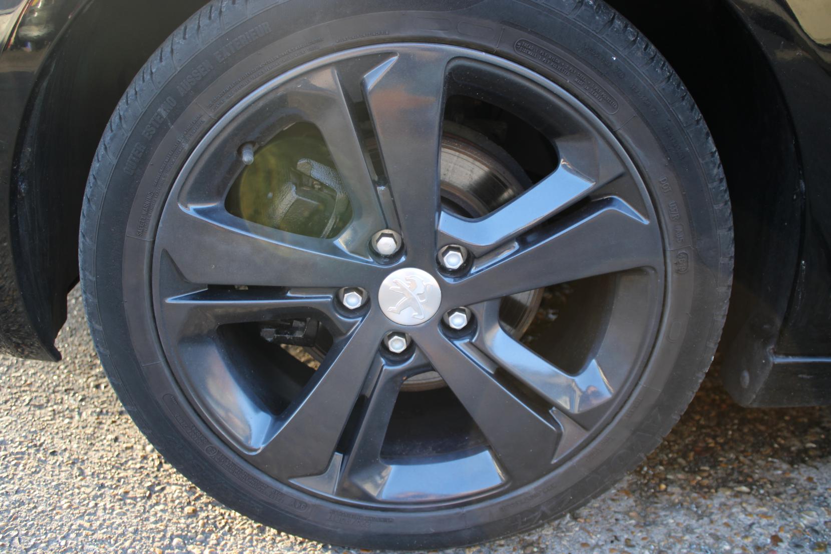 Peugeot 308 1.2 PureTech GPF Allure Hatchback 5dr Petrol Manual Euro 6 (s/s) (130 ps)