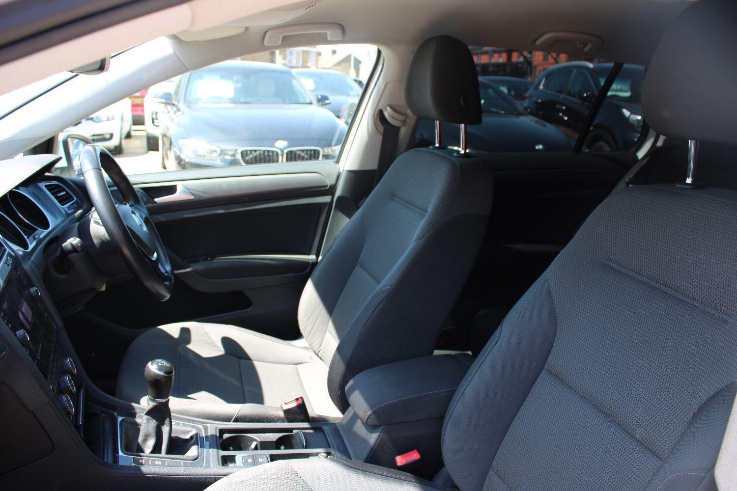 Volkswagen Golf 1.5 TSI EVO SE Nav