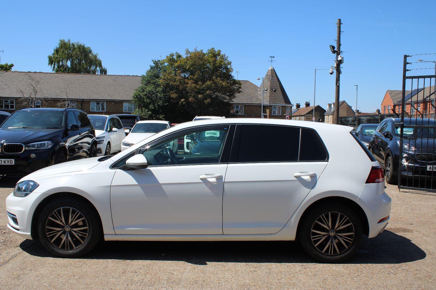 Volkswagen Golf 1.5 TSI EVO SE Nav
