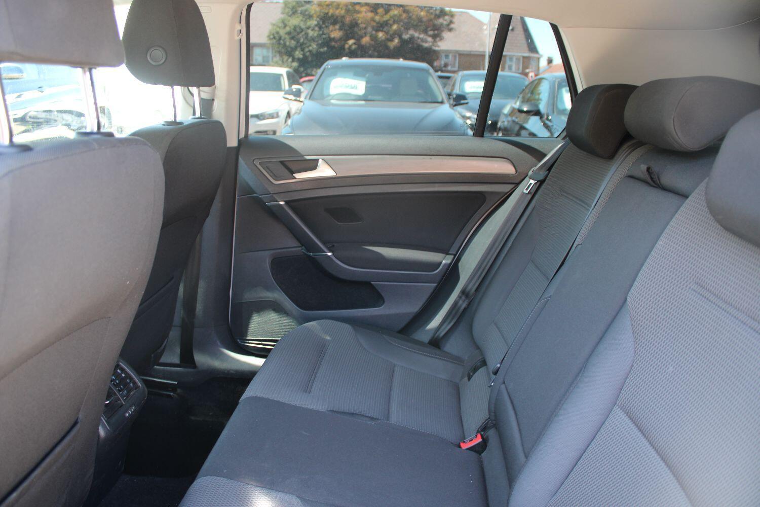 Volkswagen Golf 1.5 TSI EVO SE Nav