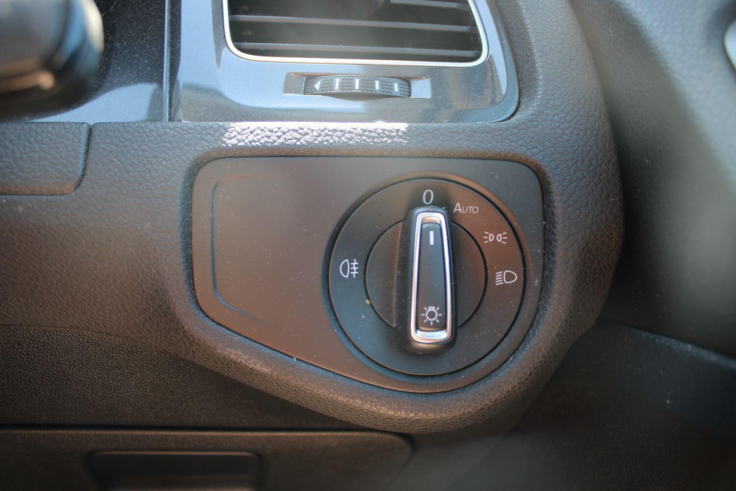Volkswagen Golf 1.5 TSI EVO SE Nav