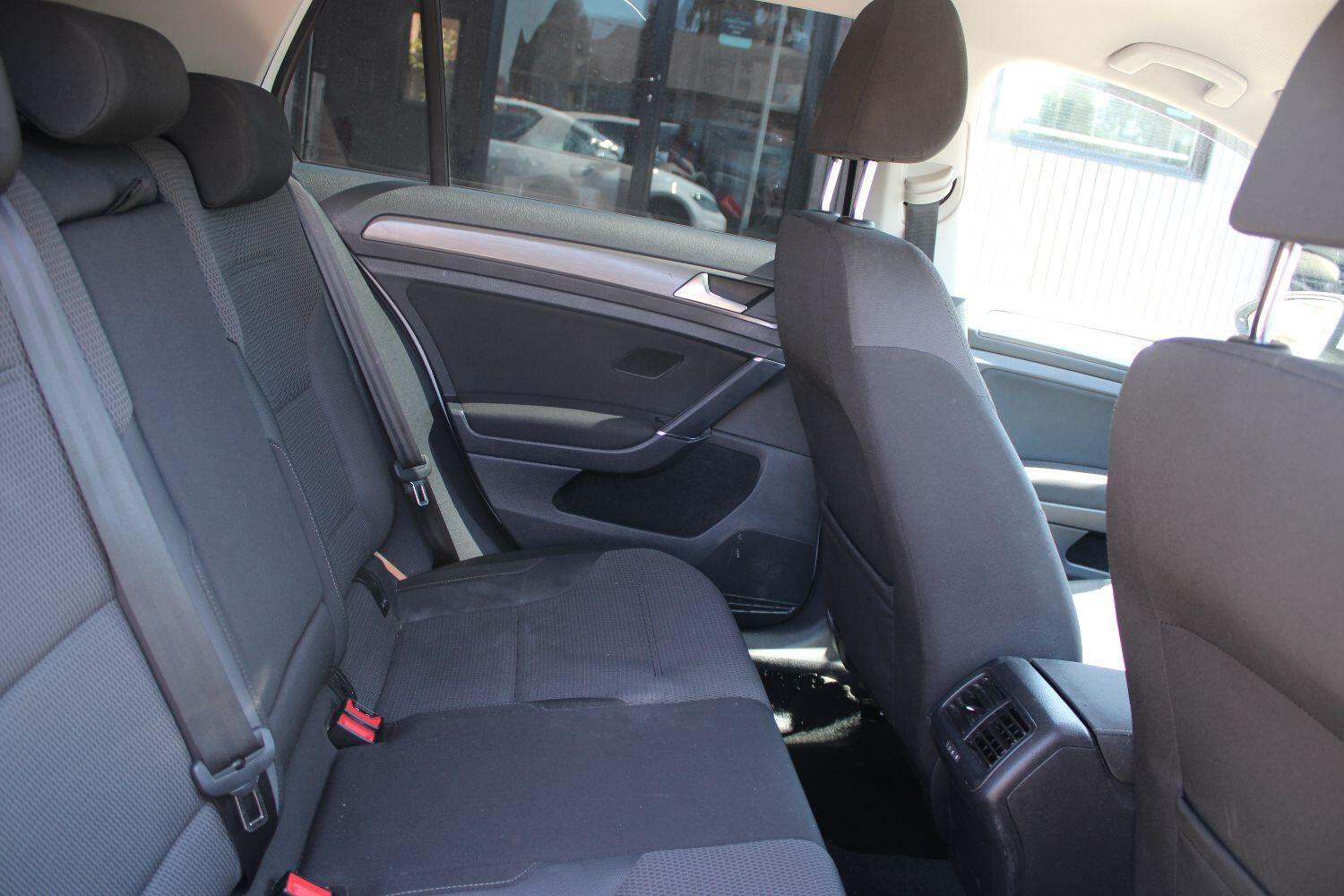 Volkswagen Golf 1.5 TSI EVO SE Nav