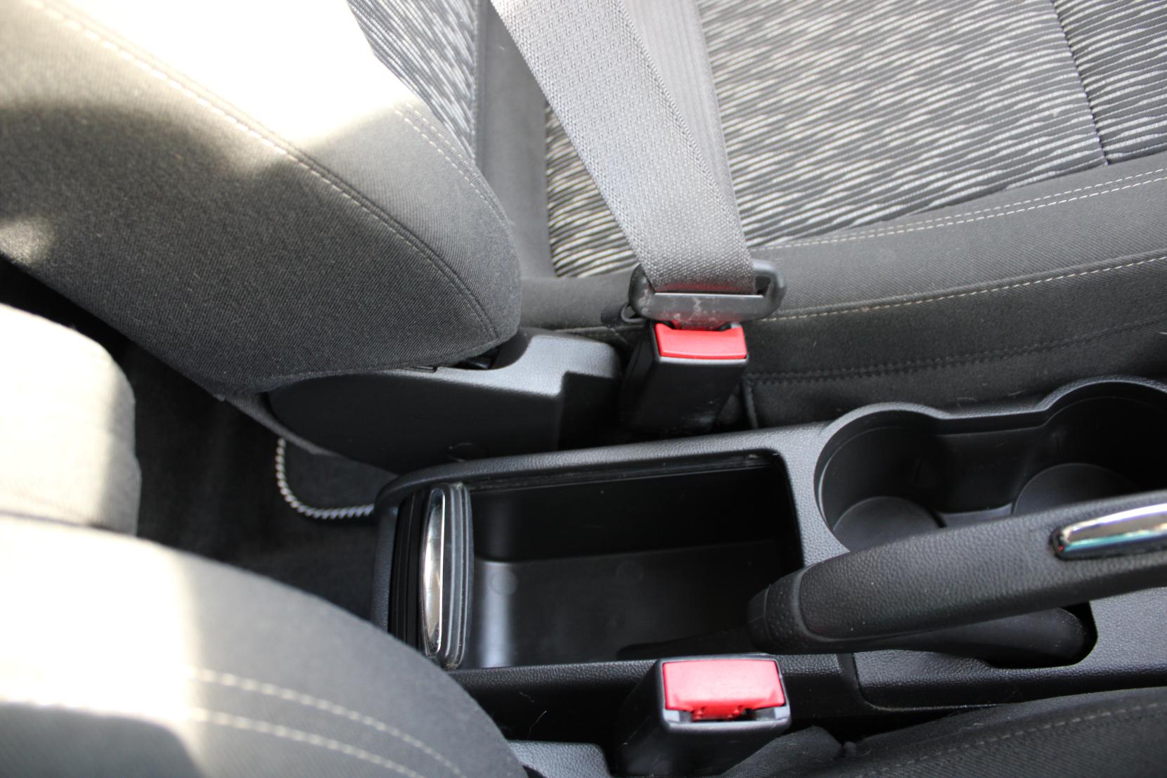 Vauxhall Mokka 1.4i Turbo Tech Line SUV 5dr Petrol Manual 2WD Euro 6 (s/s) (140 ps)