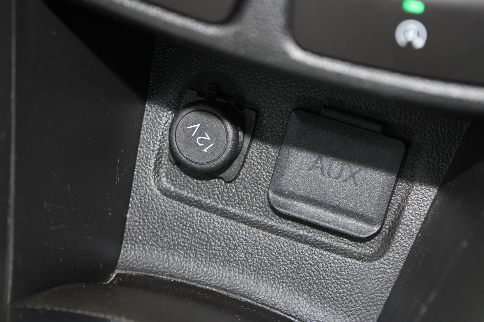 Vauxhall Mokka 1.4i Turbo Tech Line SUV 5dr Petrol Manual 2WD Euro 6 (s/s) (140 ps)