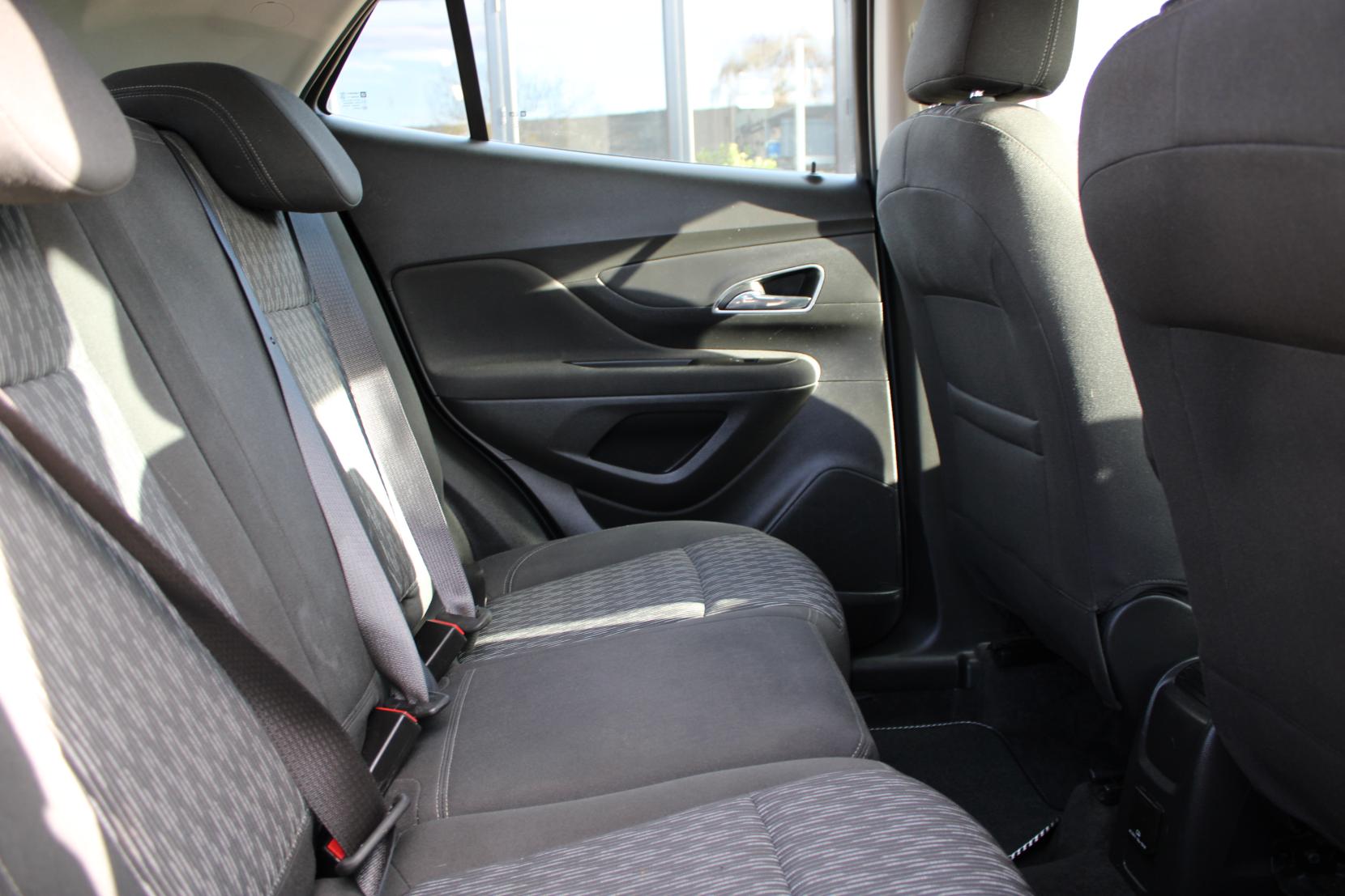 Vauxhall Mokka 1.4i Turbo Tech Line SUV 5dr Petrol Manual 2WD Euro 6 (s/s) (140 ps)