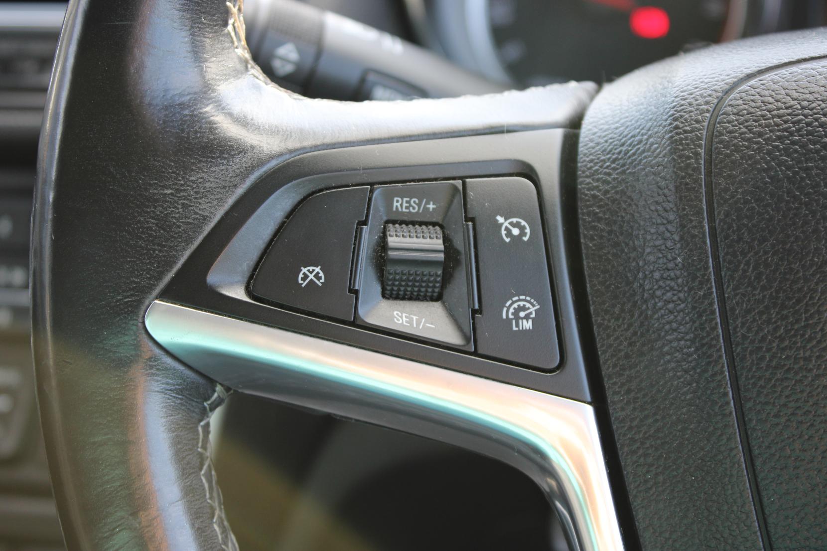 Vauxhall Mokka 1.4i Turbo Tech Line SUV 5dr Petrol Manual 2WD Euro 6 (s/s) (140 ps)