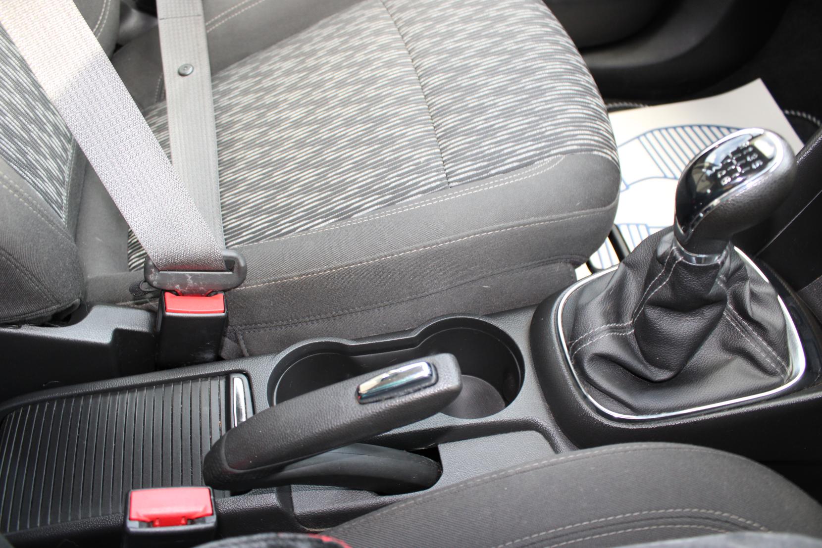 Vauxhall Mokka 1.4i Turbo Tech Line SUV 5dr Petrol Manual 2WD Euro 6 (s/s) (140 ps)