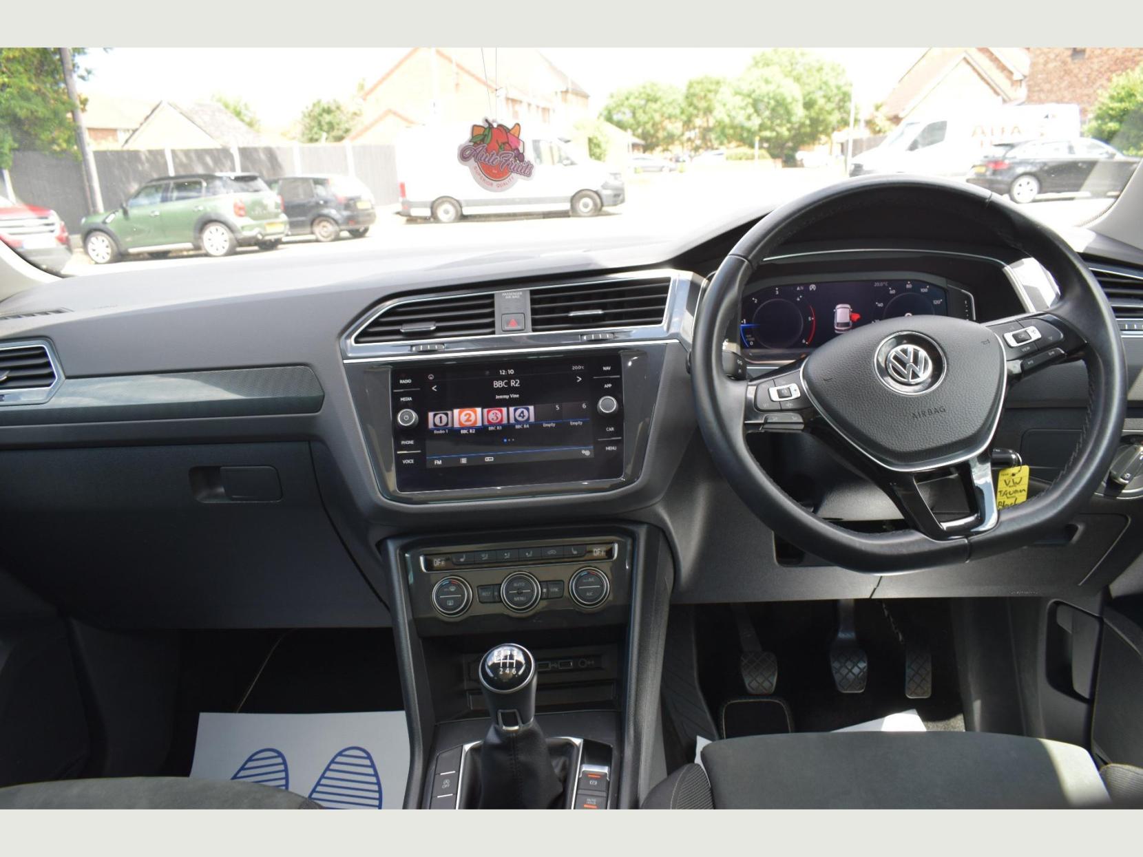 Volkswagen Tiguan SEL TDI