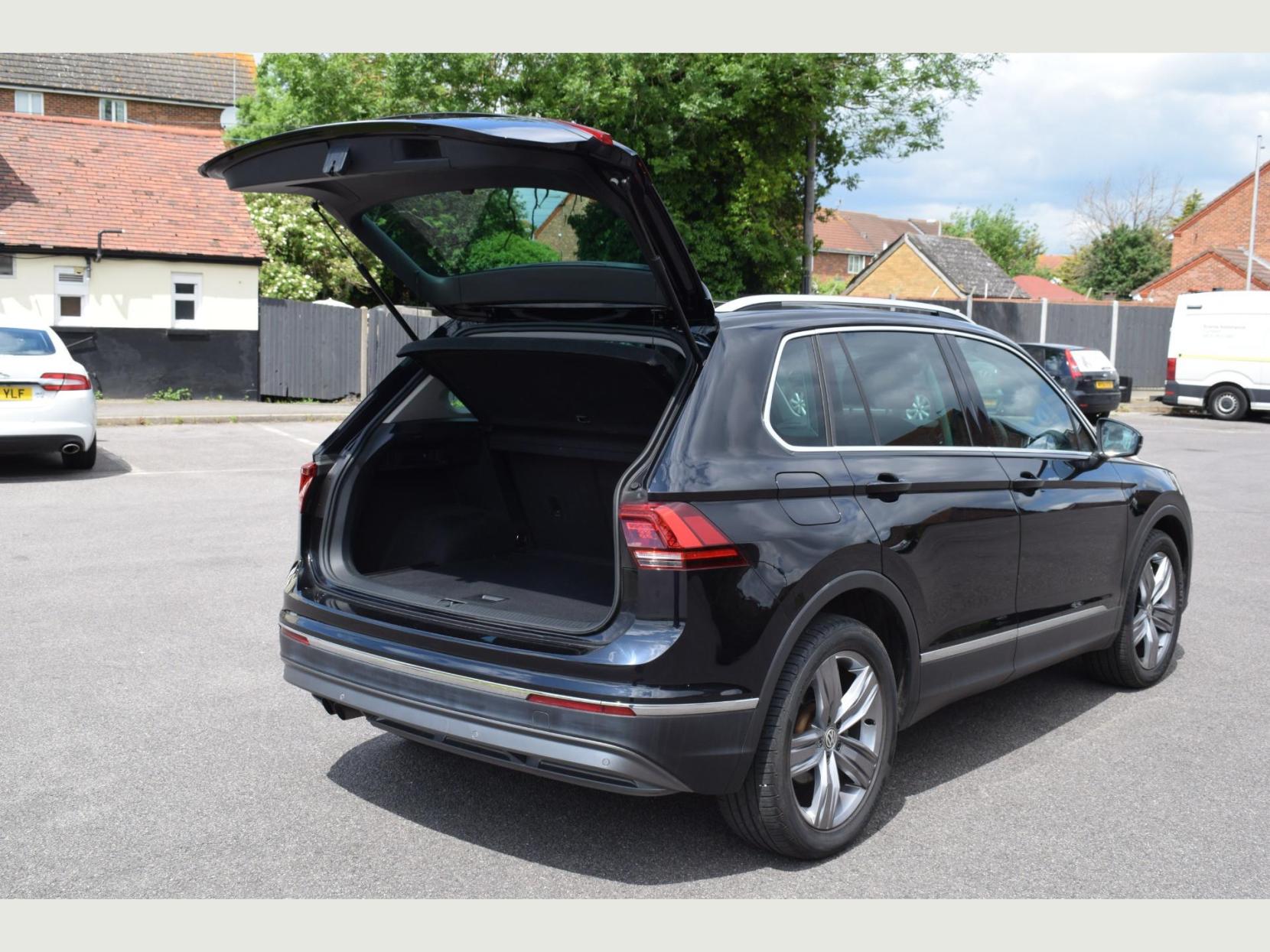 Volkswagen Tiguan SEL TDI