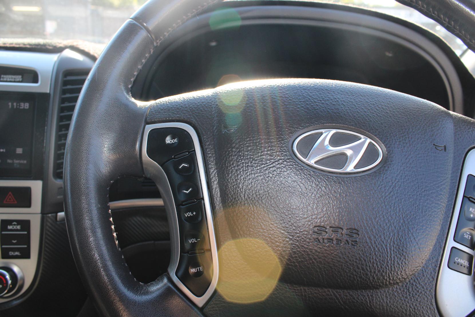 Hyundai Santa Fe 2.2 CRDi Premium SUV 5dr Diesel Auto 4WD Euro 5 (5 seat) (194 bhp)