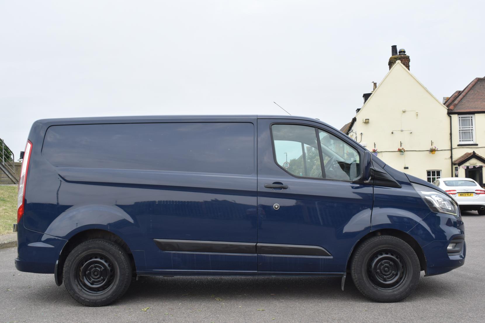 Ford Transit Custom 2.0 320 EcoBlue Trend Panel Van 5dr Diesel Manual L1 H1 Euro 6 (105 ps)