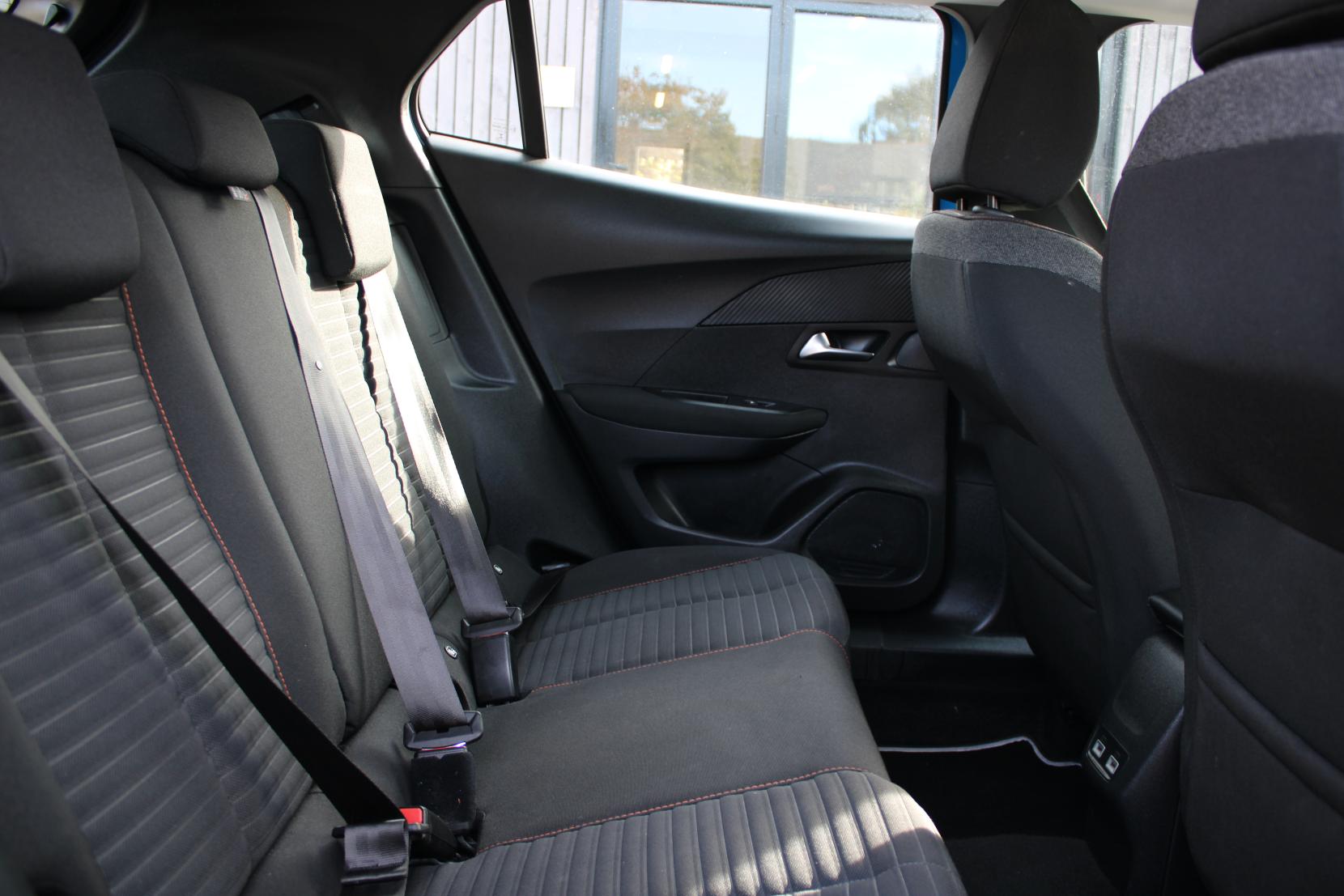 Peugeot E-2008 50kWh Active Premium SUV 5dr Electric Auto (7kW Charger) (136 ps)