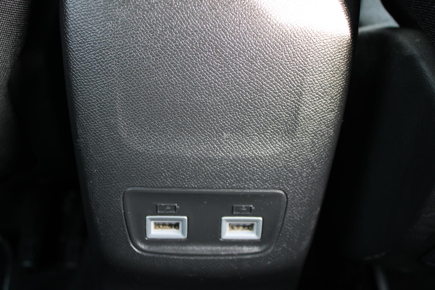 Peugeot E-2008 50kWh Active Premium SUV 5dr Electric Auto (7kW Charger) (136 ps)