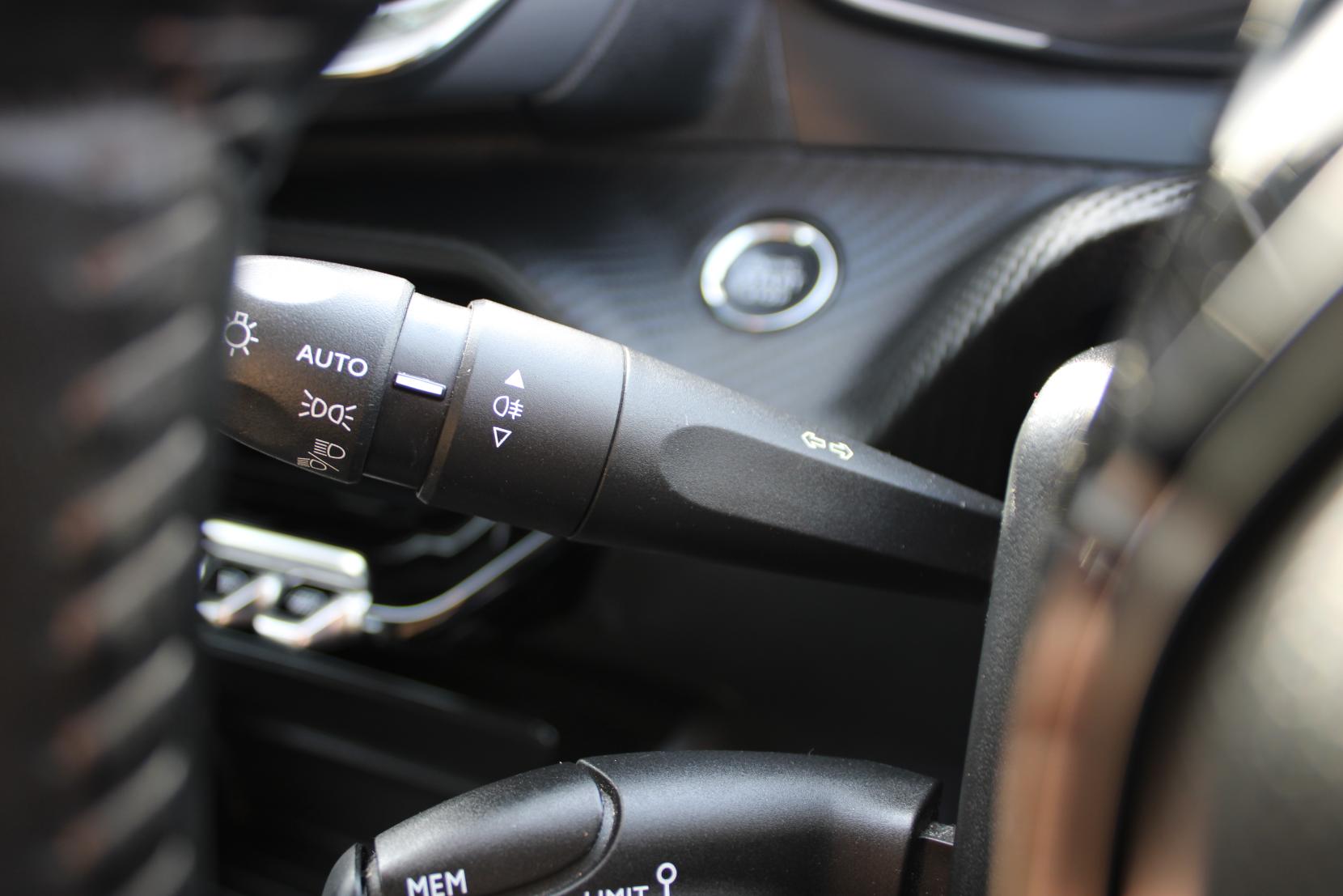 Peugeot E-2008 50kWh Active Premium SUV 5dr Electric Auto (7kW Charger) (136 ps)
