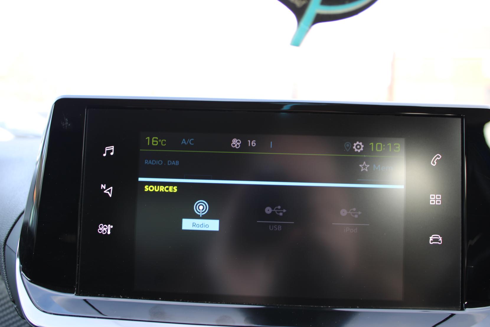 Peugeot E-2008 50kWh Active Premium SUV 5dr Electric Auto (7kW Charger) (136 ps)
