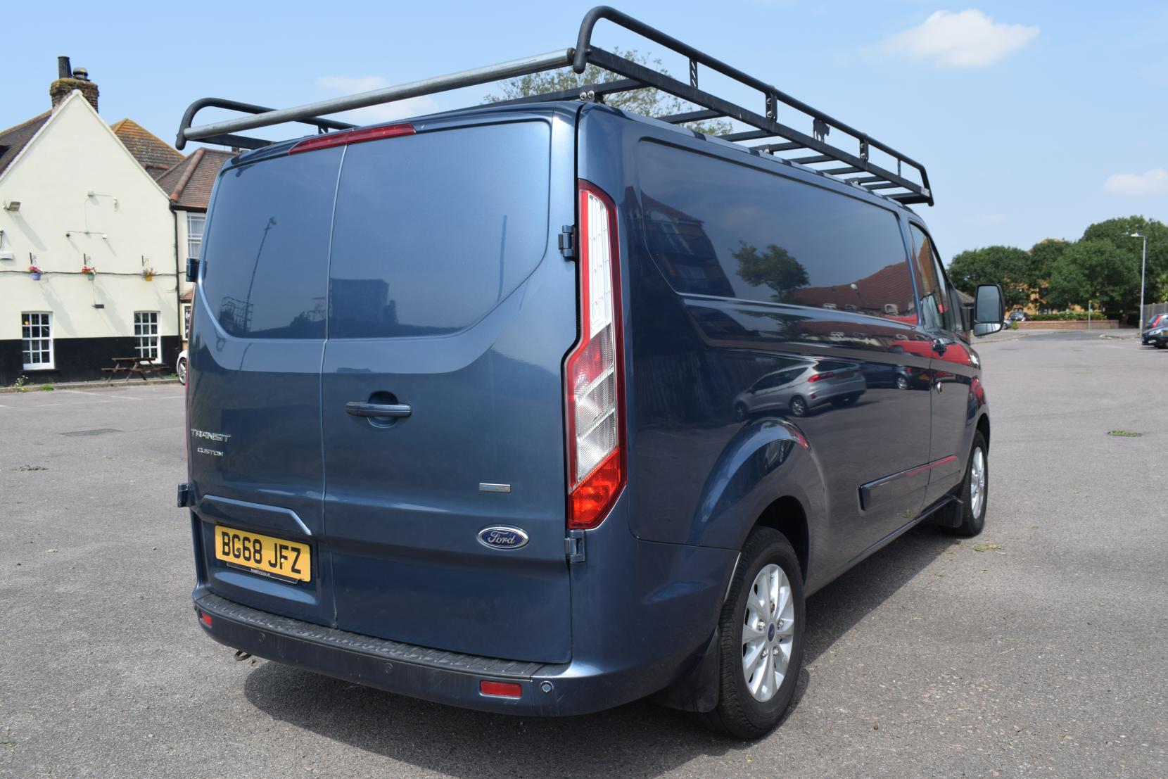 Ford Transit Custom 2.0 300 EcoBlue Limited Panel Van 5dr Diesel Manual L2 H1 Euro 6 (130 ps)