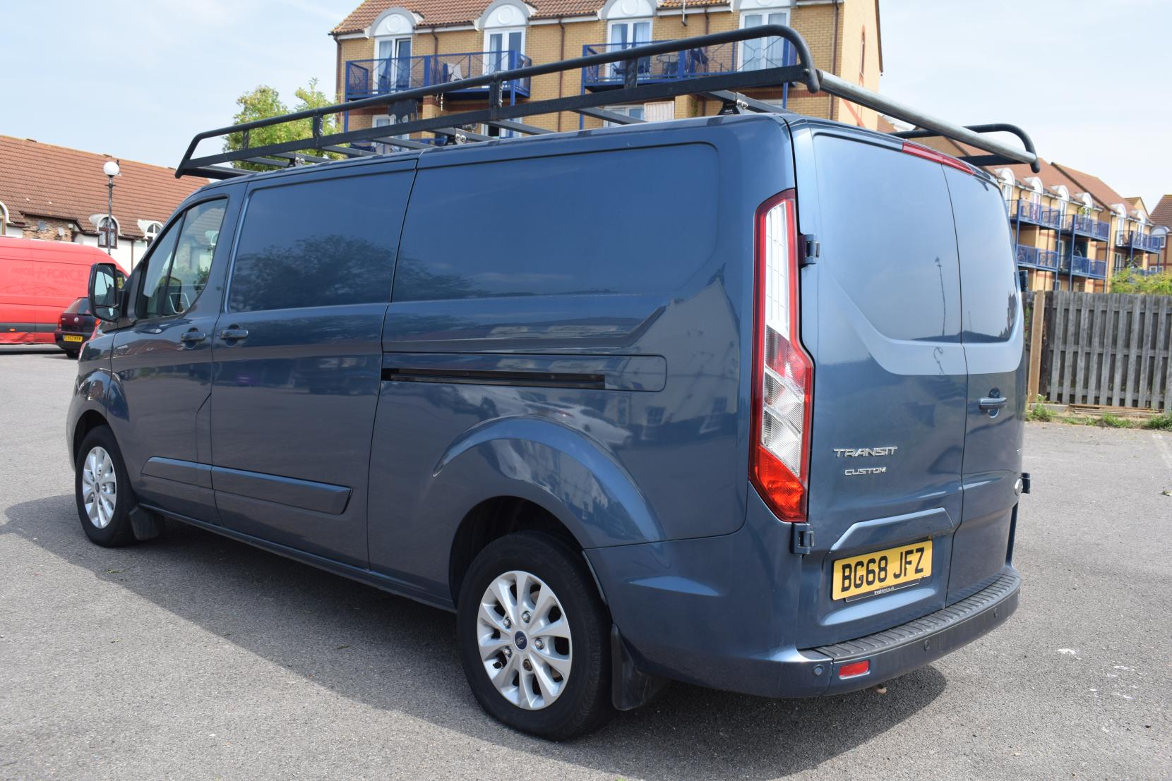 Ford Transit Custom 2.0 300 EcoBlue Limited Panel Van 5dr Diesel Manual L2 H1 Euro 6 (130 ps)