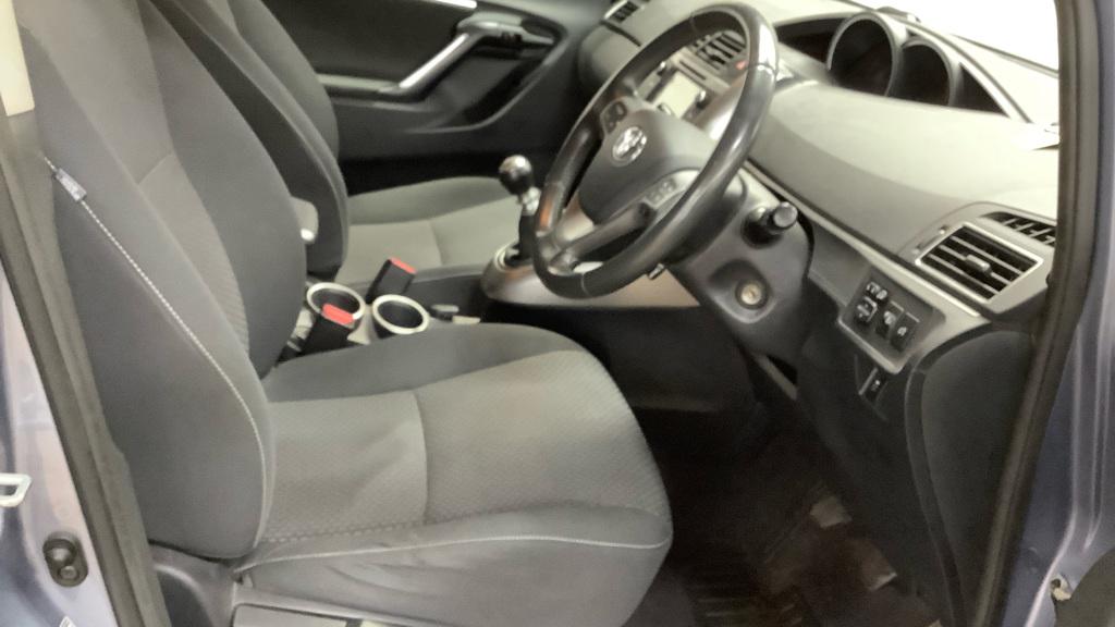 Toyota Verso 1.6 V-Matic Icon MPV 5dr Petrol Manual Euro 5 Euro 5 (132 ps)