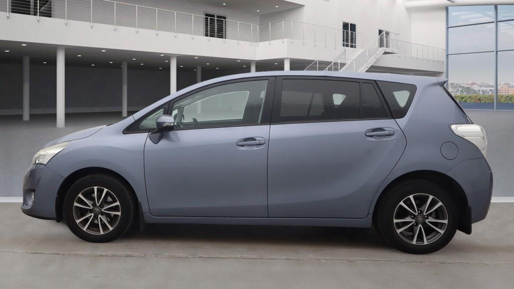 Toyota Verso 1.6 V-Matic Icon MPV 5dr Petrol Manual Euro 5 Euro 5 (132 ps)