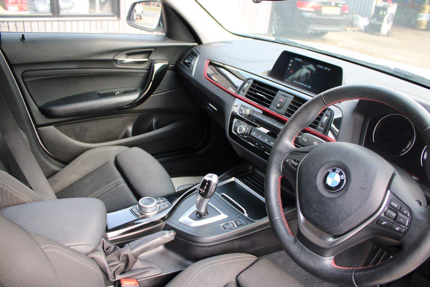 BMW 1 SERIES 1.5 118i Sport 5-door