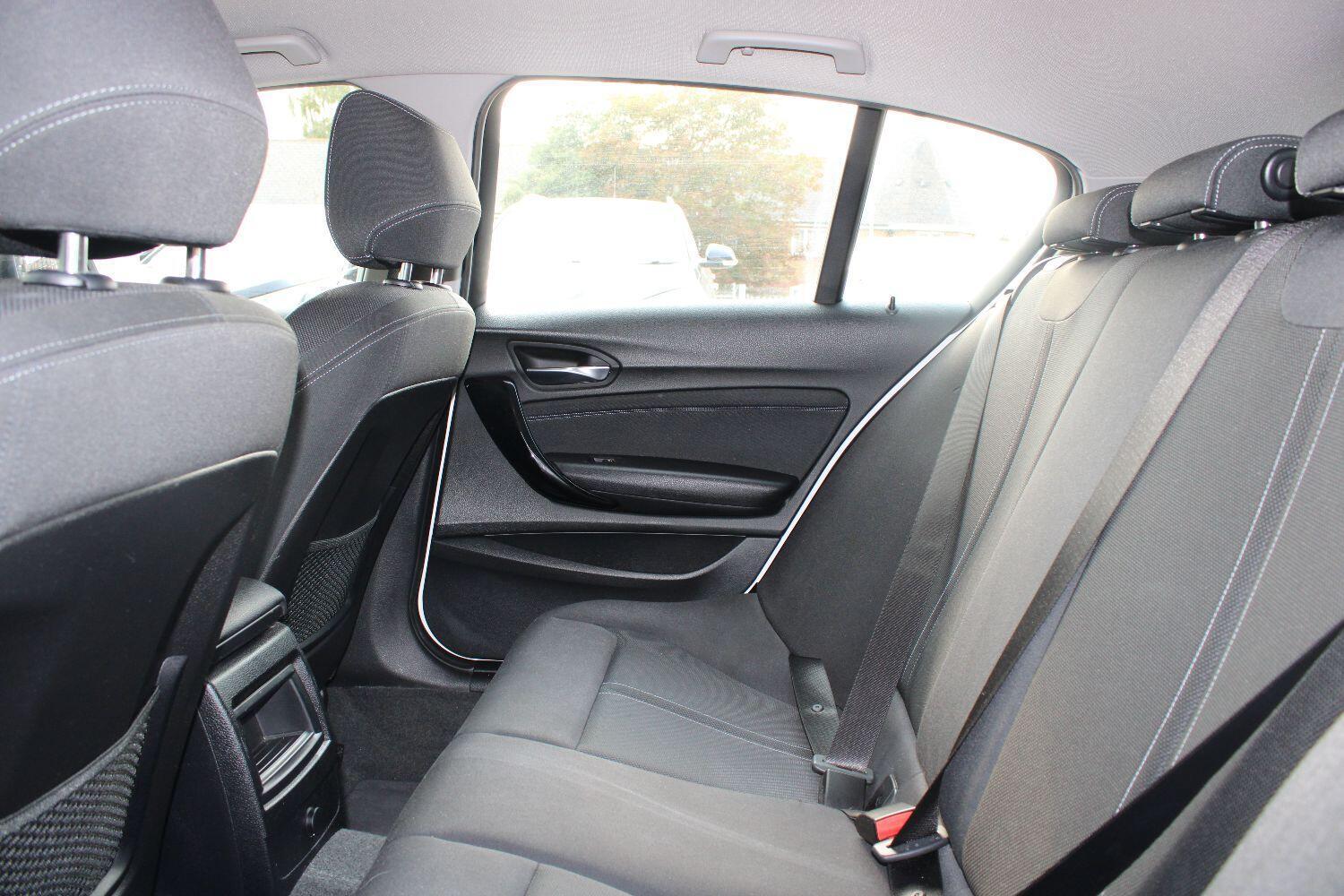 BMW 1 SERIES 1.5 118i Sport 5-door