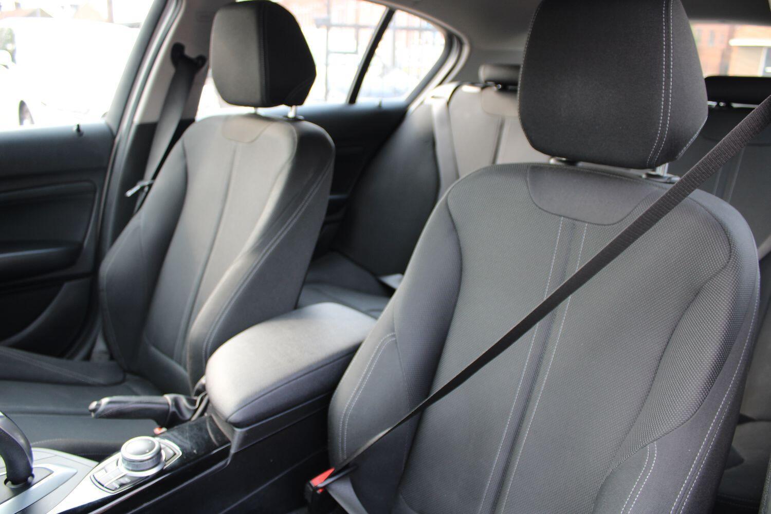 BMW 1 SERIES 1.5 118i Sport 5-door