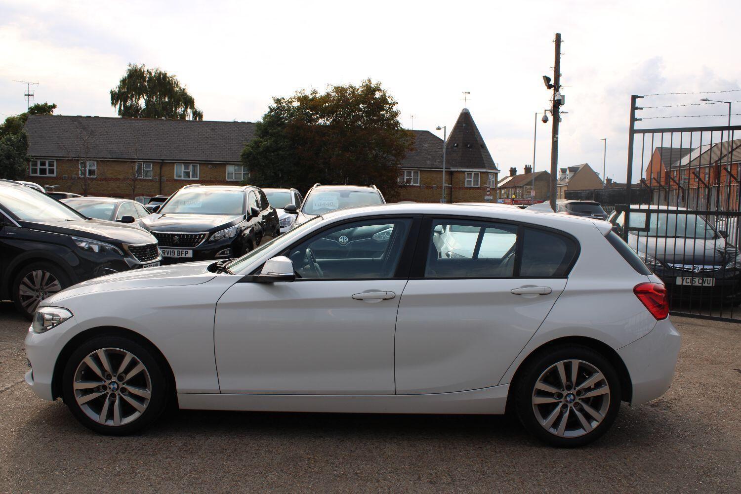 BMW 1 SERIES 1.5 118i Sport 5-door