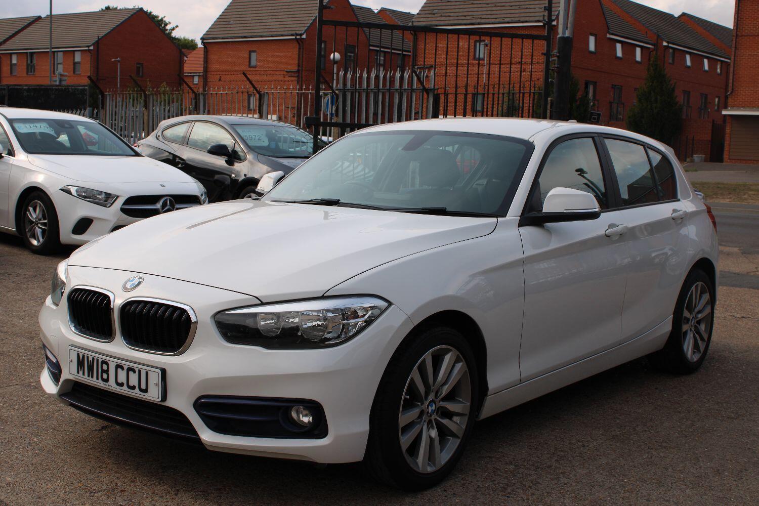 BMW 1 SERIES 1.5 118i Sport 5-door