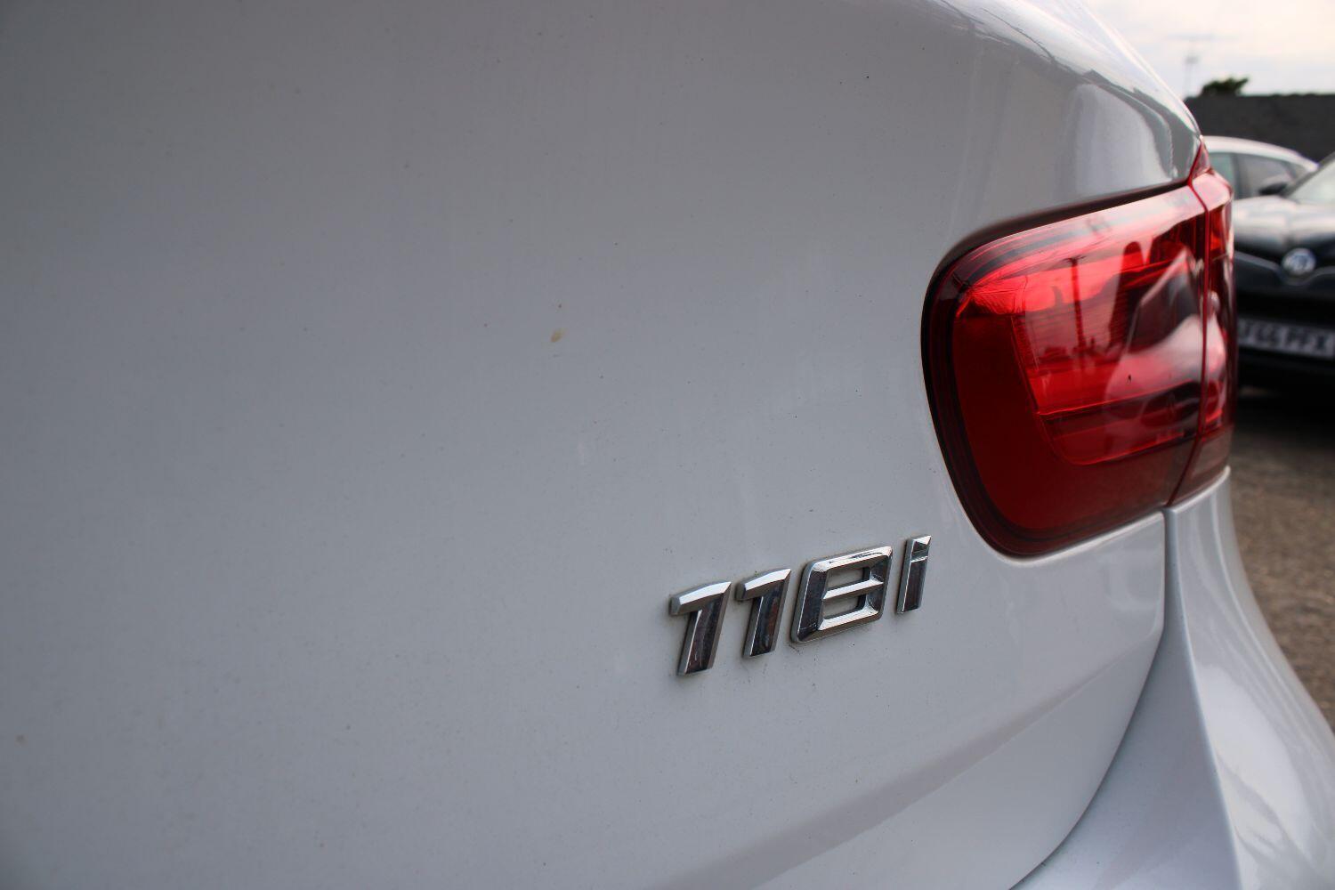 BMW 1 SERIES 1.5 118i Sport 5-door