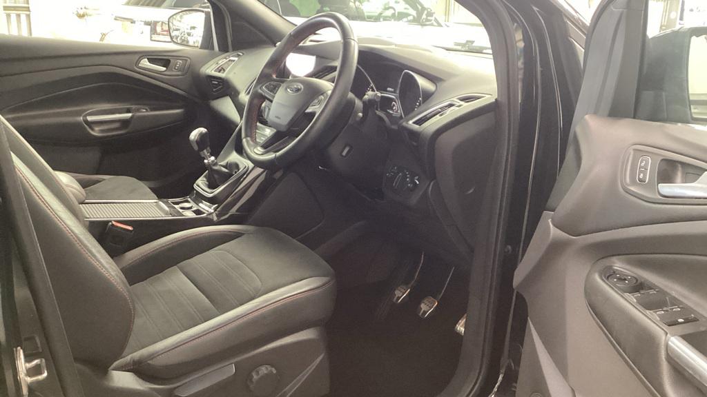 Ford Kuga 1.5T EcoBoost GPF ST-Line SUV 5dr Petrol Manual Euro 6 (s/s) (150 ps)