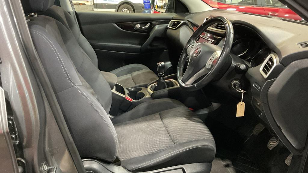 Nissan Qashqai 1.2 DIG-T Acenta SUV 5dr Petrol Manual 2WD Euro 6 (s/s) (115 ps)
