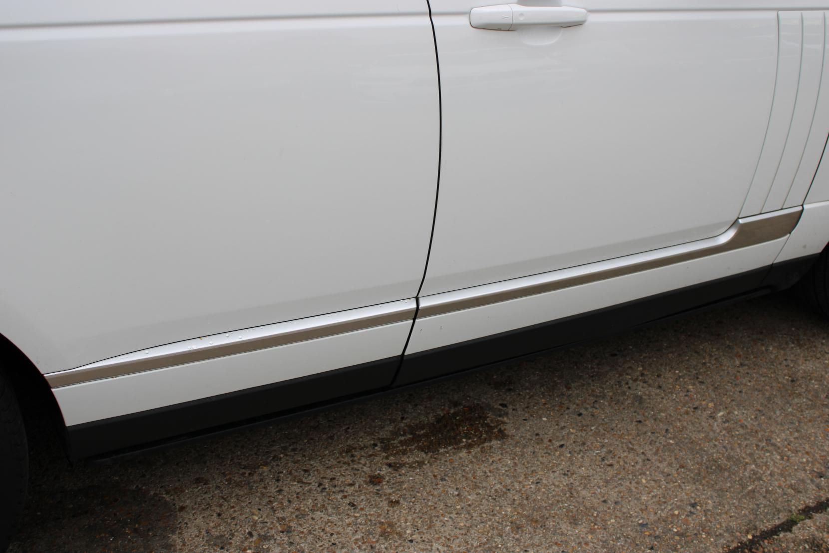 Land Rover Range Rover 3.0 TD V6 Vogue SUV 5dr Diesel Auto 4WD Euro 6 (s/s) (258 ps)