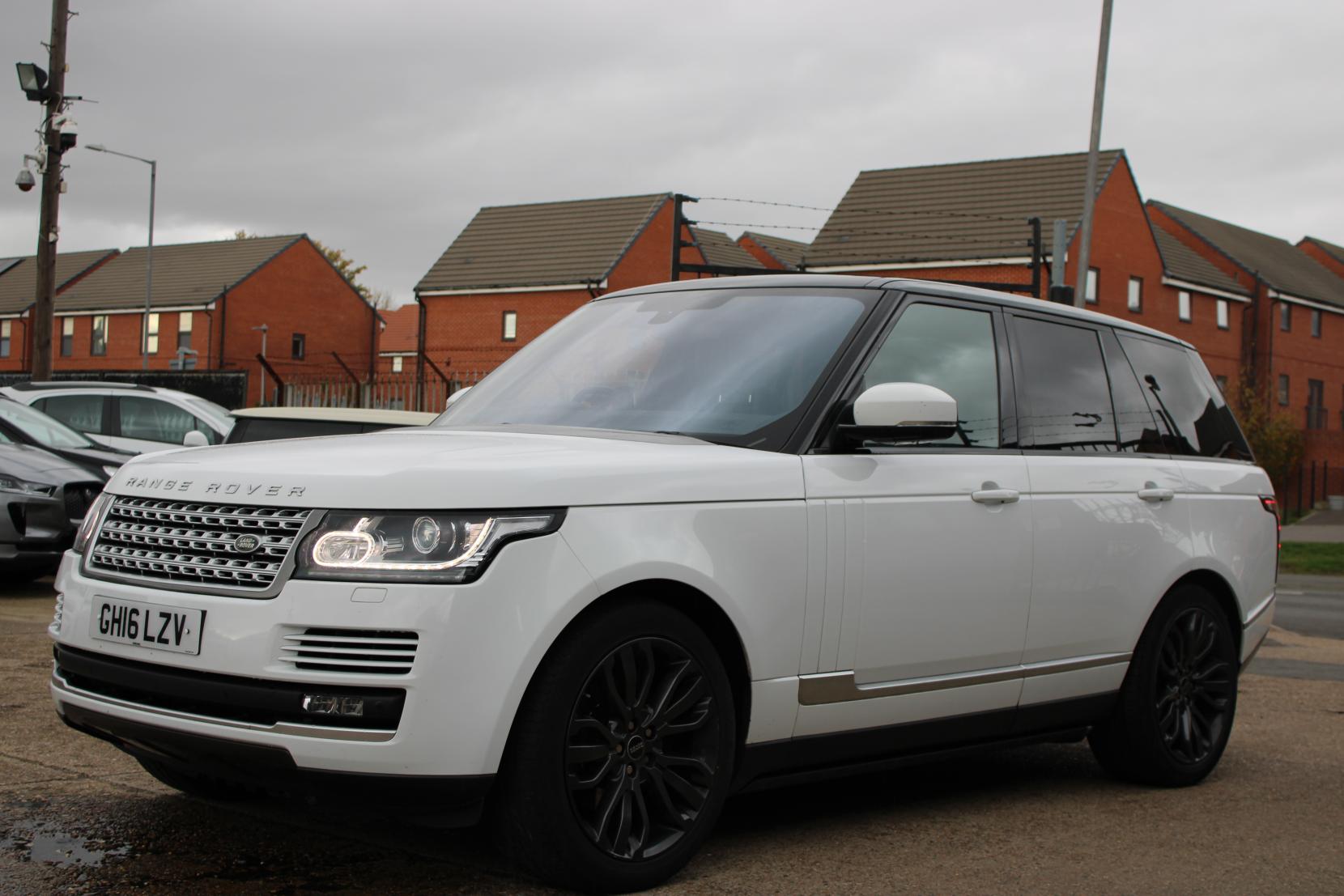 Land Rover Range Rover 3.0 TD V6 Vogue SUV 5dr Diesel Auto 4WD Euro 6 (s/s) (258 ps)