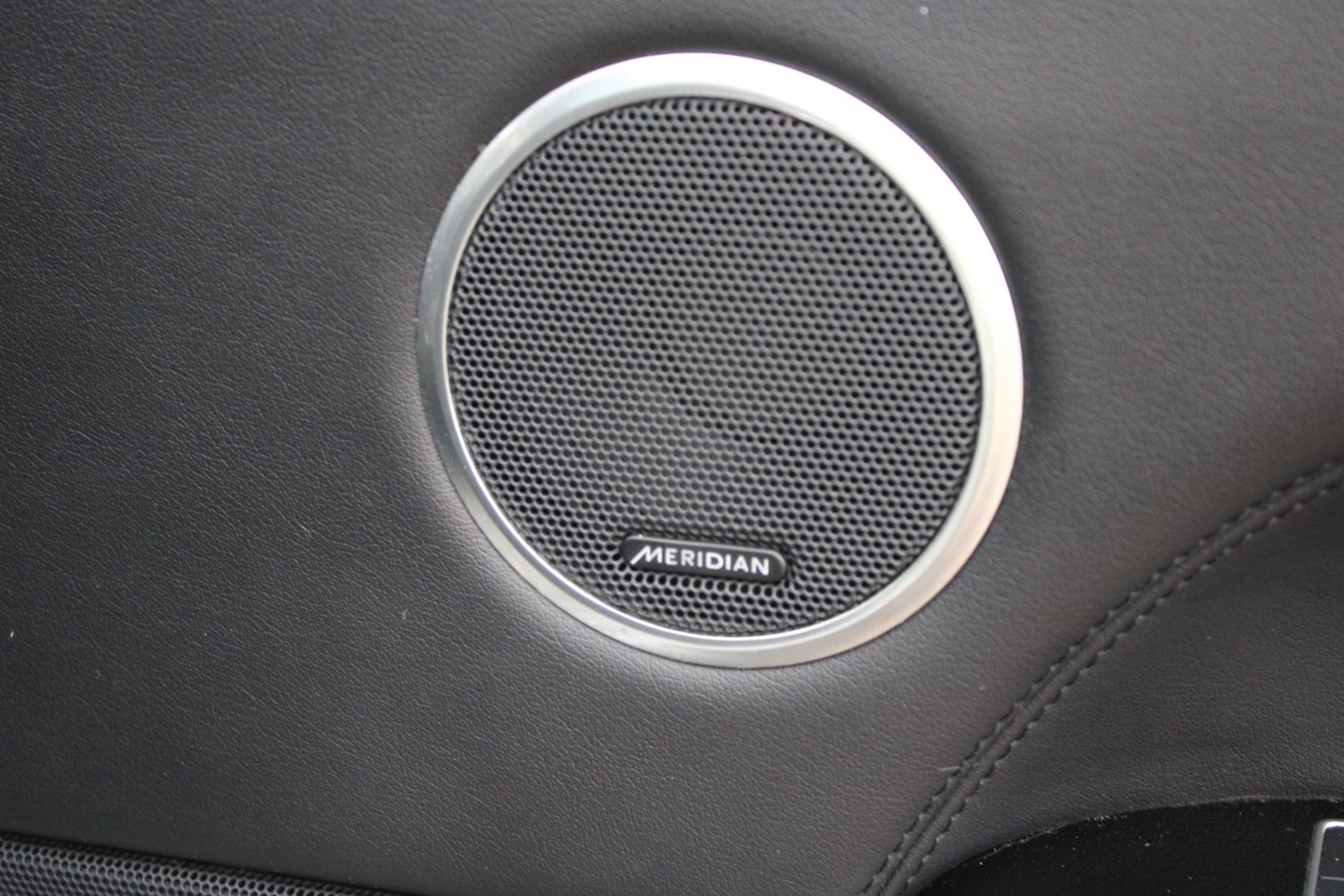 Land Rover Range Rover 3.0 TD V6 Vogue SUV 5dr Diesel Auto 4WD Euro 6 (s/s) (258 ps)