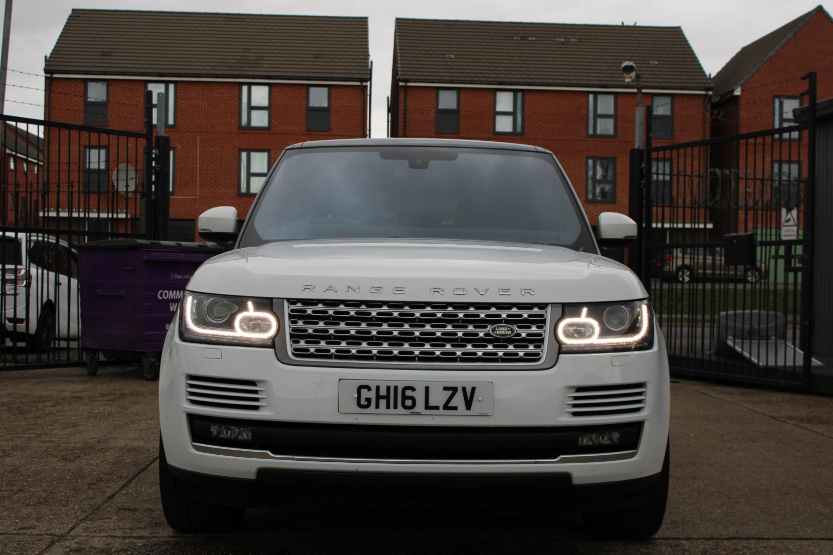 Land Rover Range Rover 3.0 TD V6 Vogue SUV 5dr Diesel Auto 4WD Euro 6 (s/s) (258 ps)