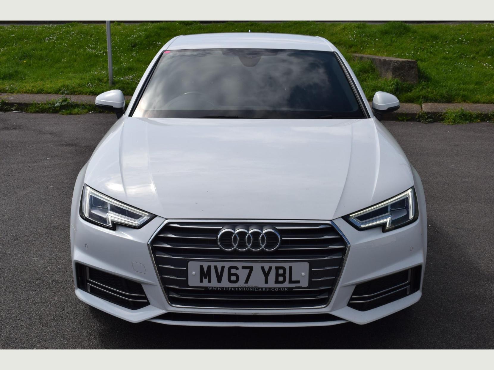 Audi A4 TFSI S LINE