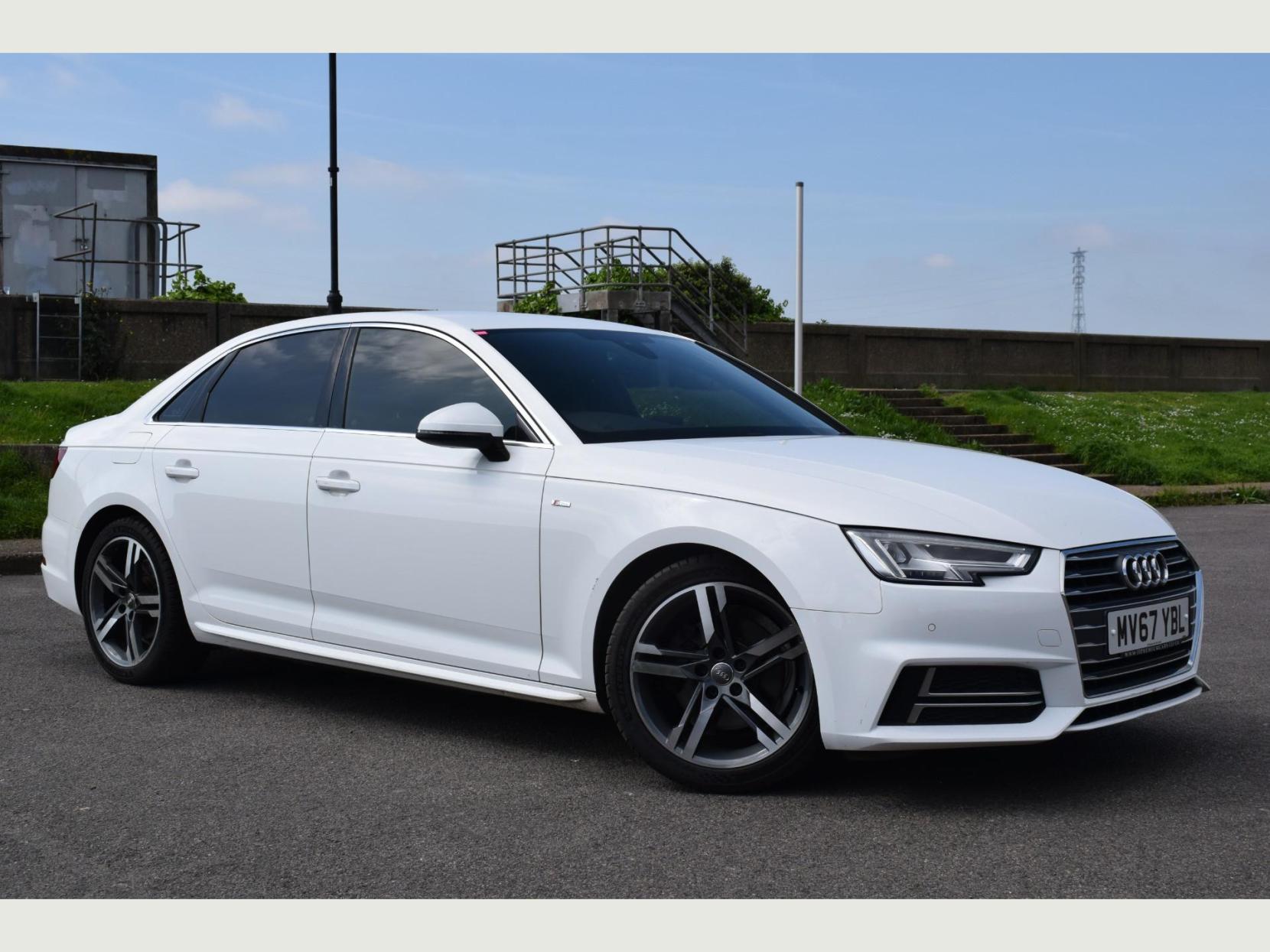 Audi A4 TFSI S LINE