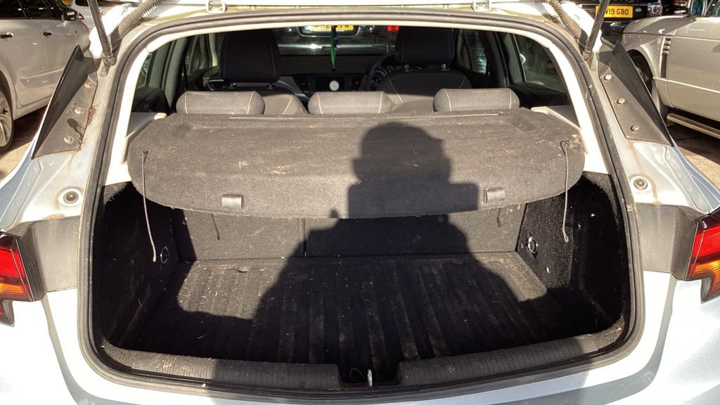 Vauxhall Astra 1.4i Turbo Design Hatchback 5dr Petrol Manual Euro 6 (125 ps)