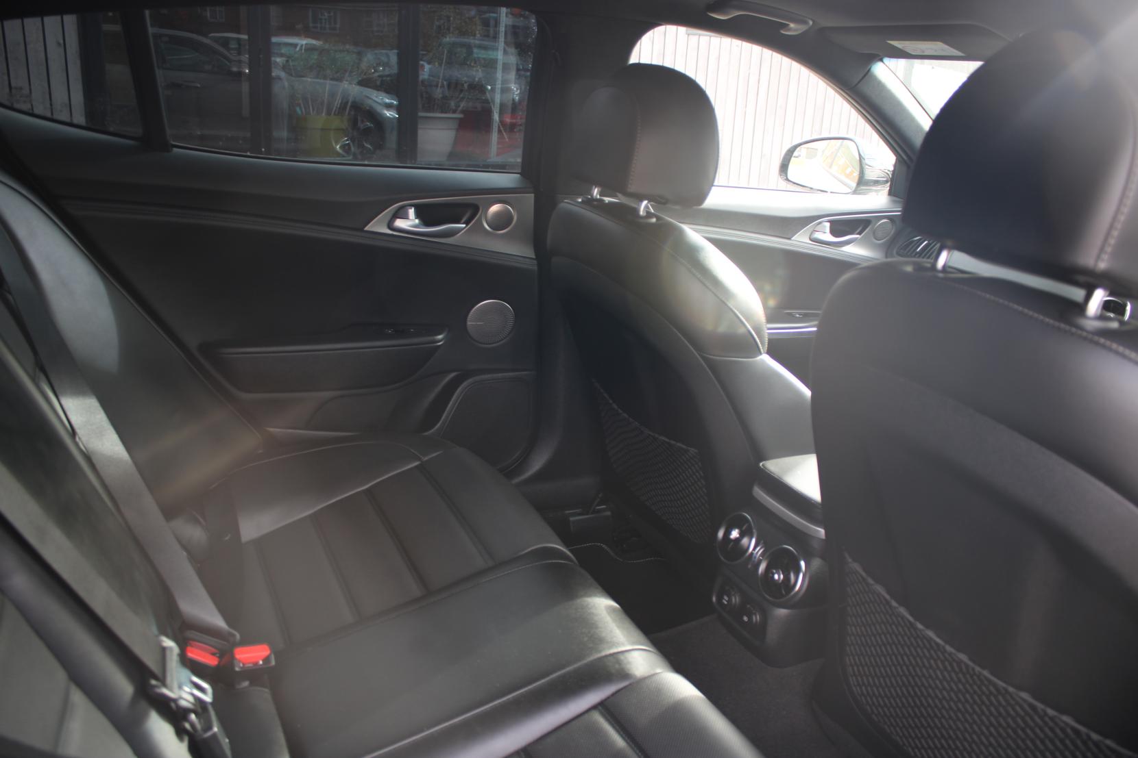 Kia Stinger 3.3 T-GDi V6 GPF GT S Gran Turismo 5dr Petrol Auto Euro 6 (s/s) (365 bhp)